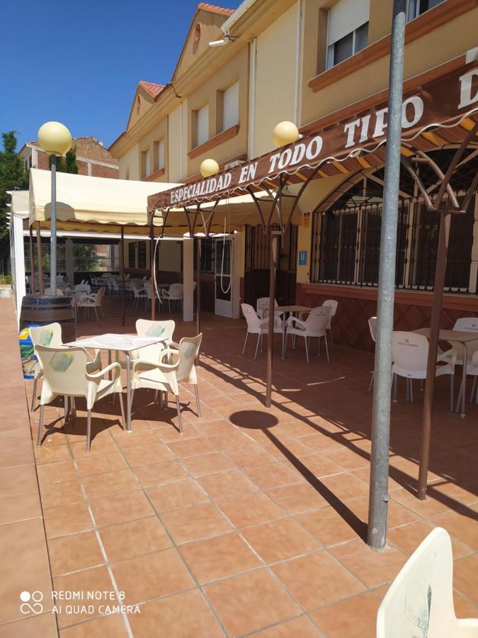 Hostal Jaufil Zújar エクステリア 写真