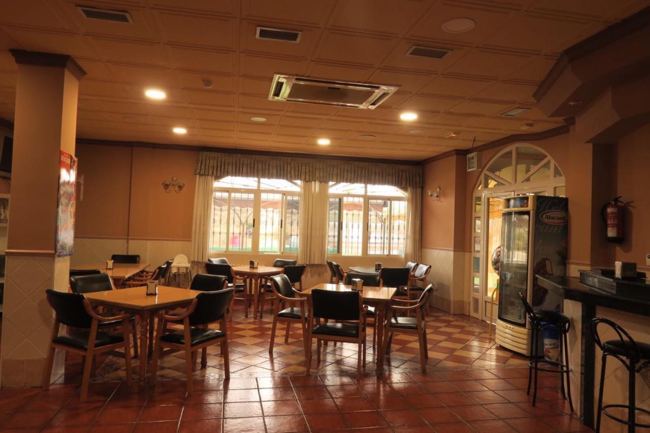 Hostal Jaufil Zújar エクステリア 写真