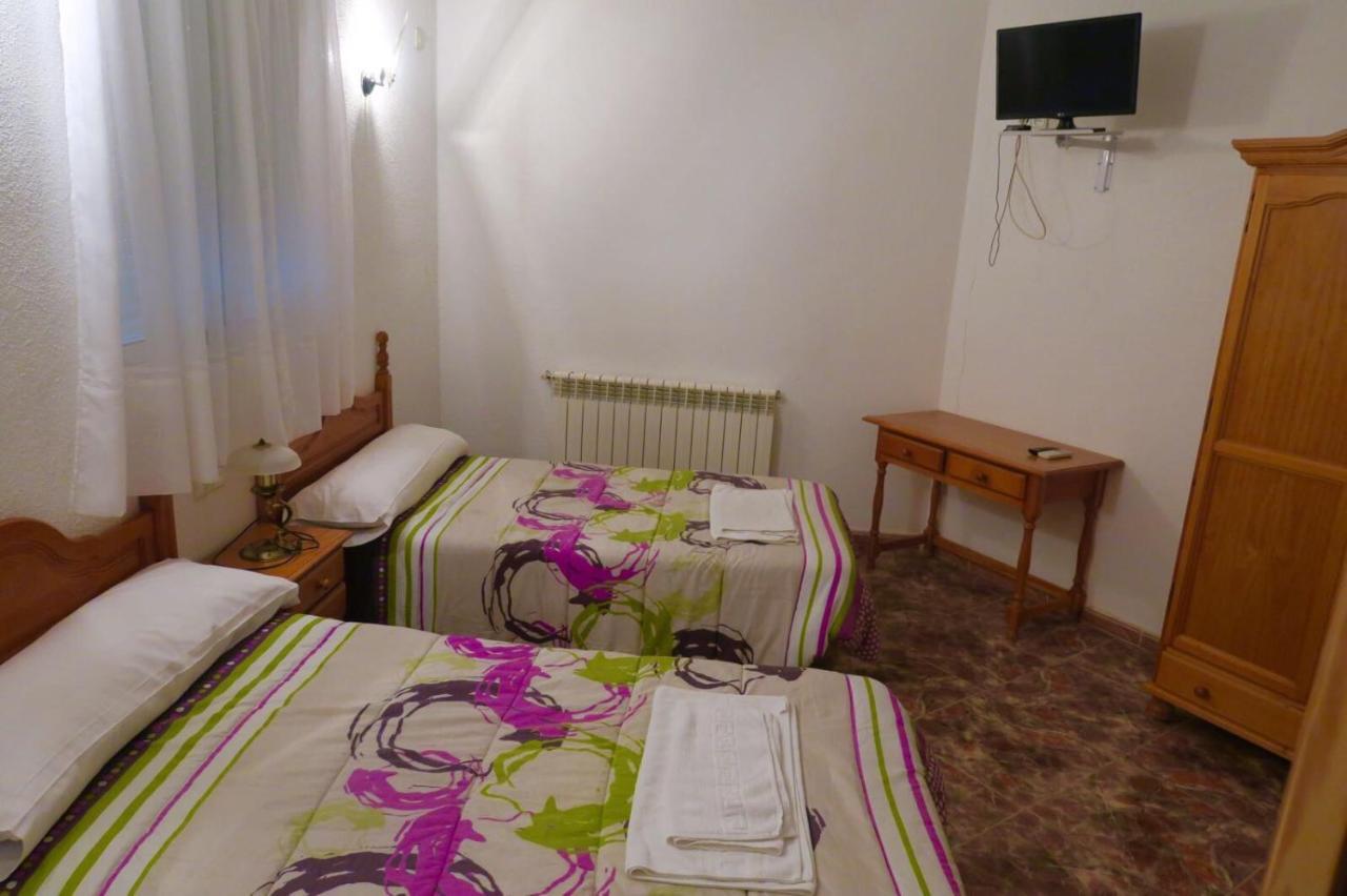 Hostal Jaufil Zújar エクステリア 写真